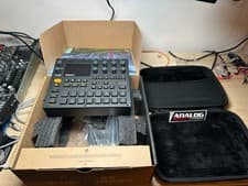 Elektron Digitakt 2 II Digital Drum Machine Stereo Sampler - 5 MONTHS OLD