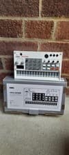 Korg Volca Sample Digital Sampler Groovebox – Compact Beat Machine